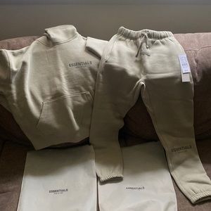 Fear Of God Essentials Kids ( Pistachio )